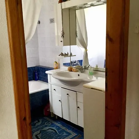 Joy's Retreat Apartment-το σπίτι της χαράς דירה וולוס