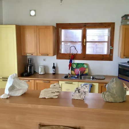 דירה Joy's Retreat Apartment-το σπίτι της χαράς *